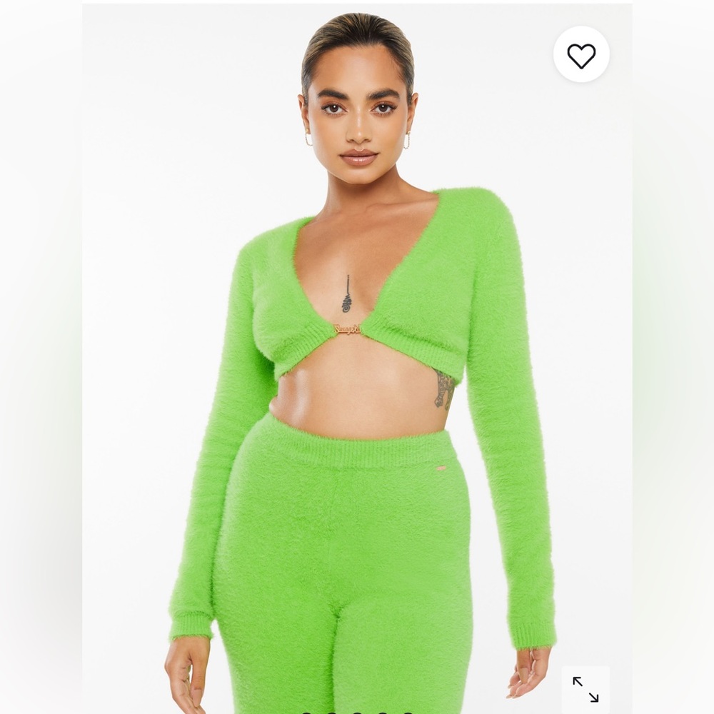 Fenty Savage Fluff It Up PJ Crop Top and Pant Set in Kelly Green